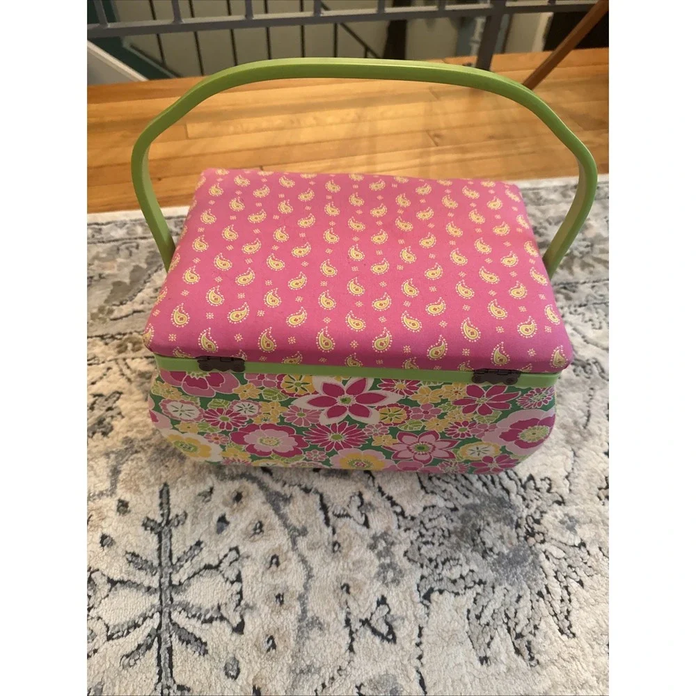 Vintage Y2K Sewing Basket Green Pink Floral Tapestry w/Inside Tray Handle Padded